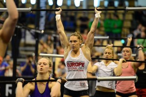 933880_535363649838831_1254683486_n