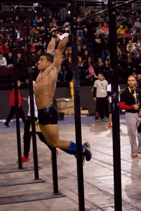 Kipping pull ups