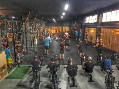 comfortable-crossfit-box
